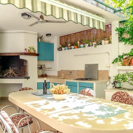 Comfort Apartment Dorin มาคาร์สกา ภายนอก รูปภาพ