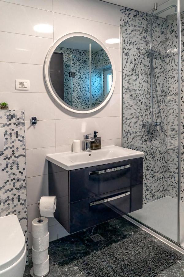 Comfort Apartment Dorin มาคาร์สกา ภายนอก รูปภาพ